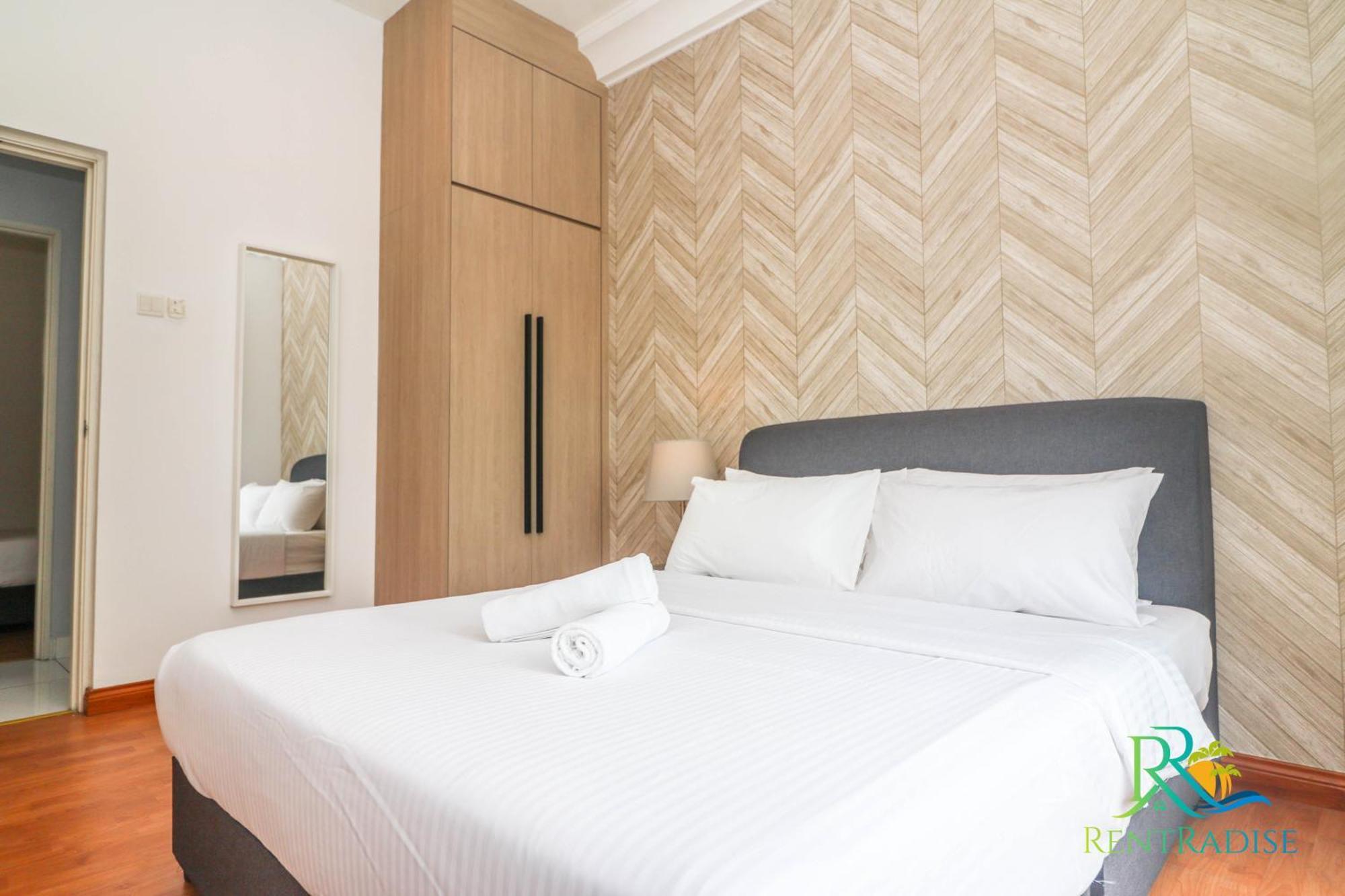 Apartment The Platino Skudai Near Paradigm Mall @ Uha
