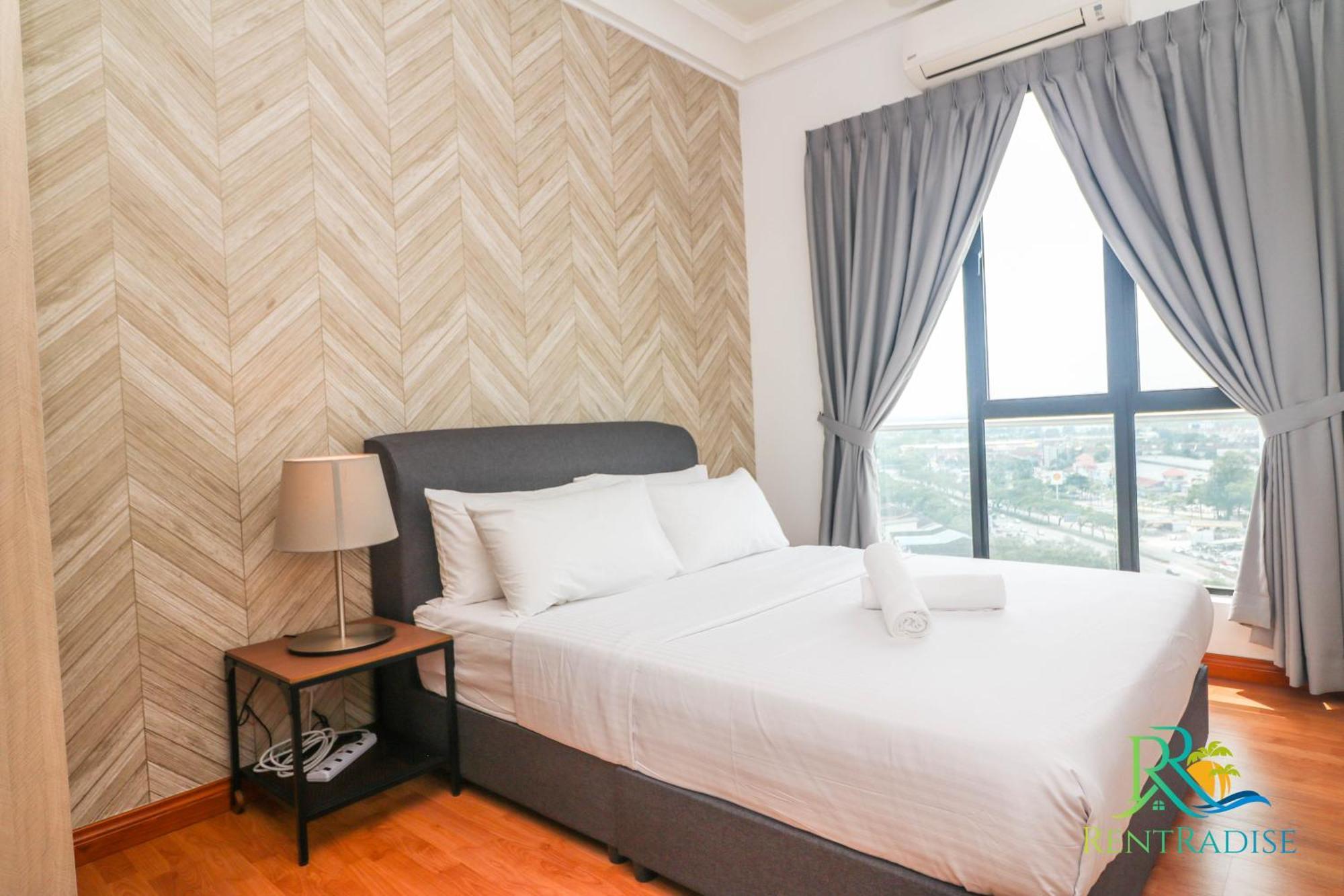 Apartment The Platino Skudai Near Paradigm Mall @ Uha