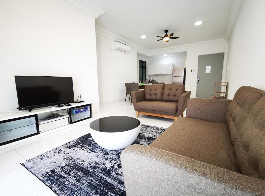 The Platino Skudai Near Paradigm Mall @ Uha Apartment